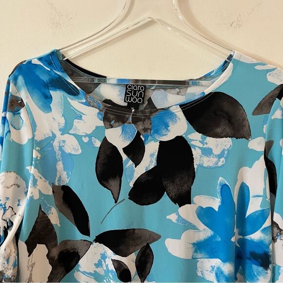 Clara Sunwoo Floral Print Tie Cuff Top Vibrant Blue Lightweight Sz Medium NWT - Picture 6 of 16